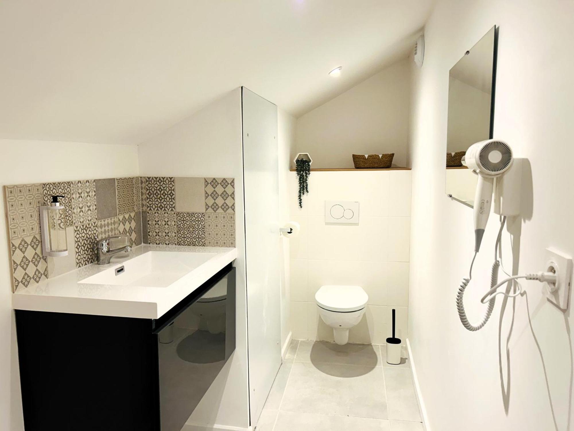 Loft Mehari - Le Meridien #parking #lave-linge #clim #netflix Apartment Charbonnières-les-Bains